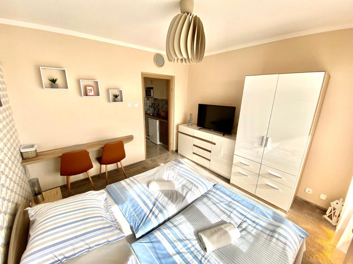 Aqua Blue Apartmanok - Siófok Esterno foto