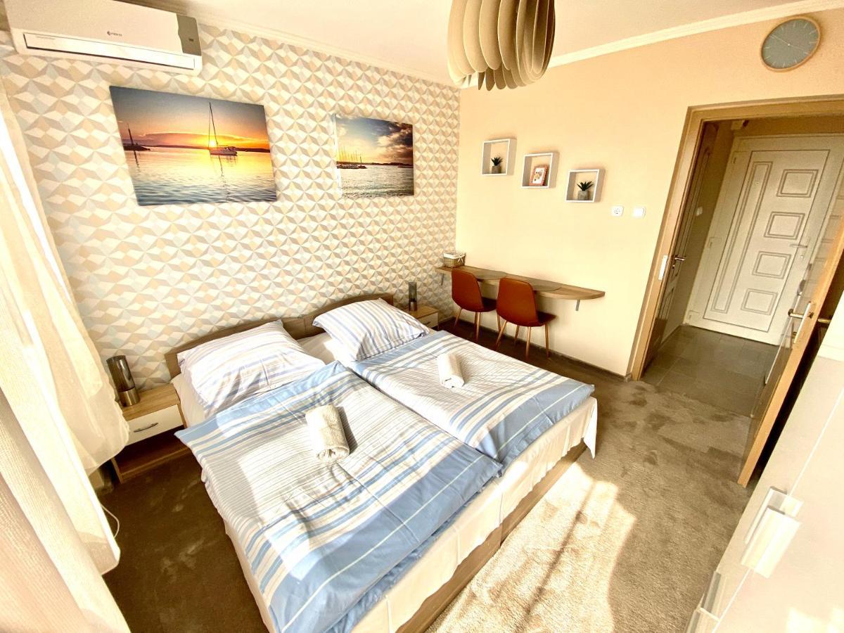 Aqua Blue Apartmanok - Siófok Esterno foto