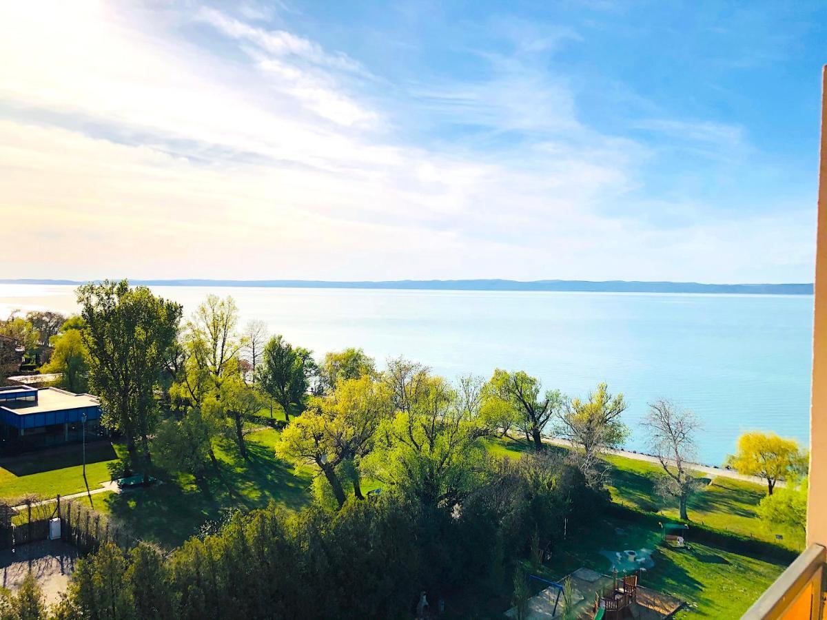 Aqua Blue Apartmanok - Siófok Esterno foto