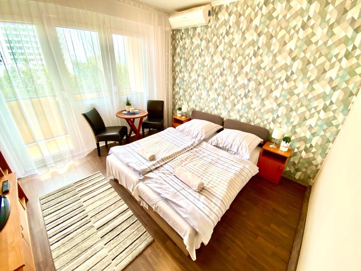 Aqua Blue Apartmanok - Siófok Esterno foto