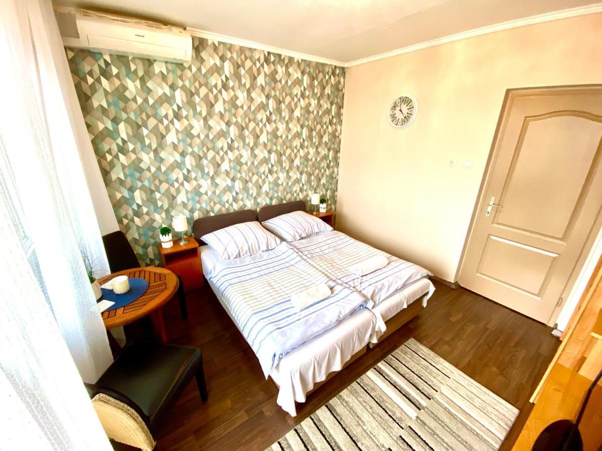 Aqua Blue Apartmanok - Siófok Esterno foto